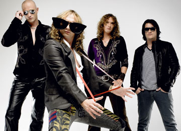 Richie Edwards, Justin Hawkins, Dan Hawkins, Ed Graham